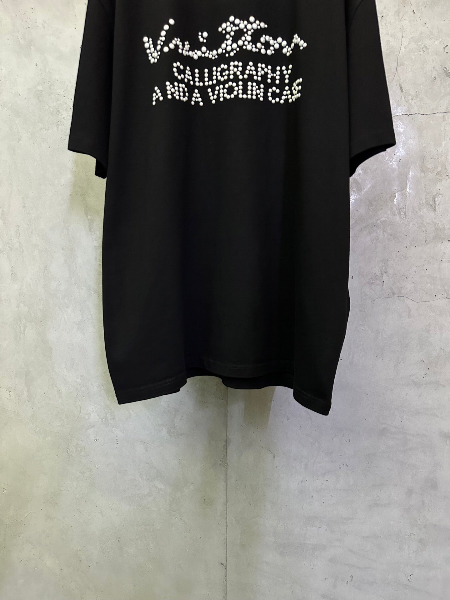 Louis Vuitton Pearl Logo Crewneck T-Shirt – 25SS