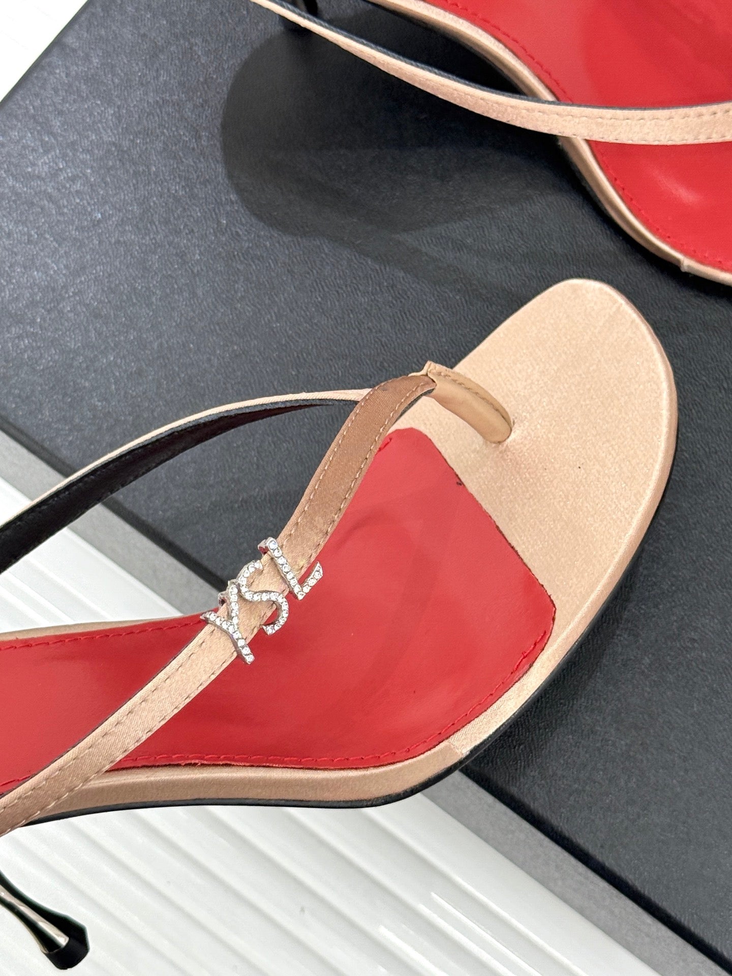 Saint Laurent Metal Letter Heel Thong Sandals – Spring/Summer Collection – 26WF