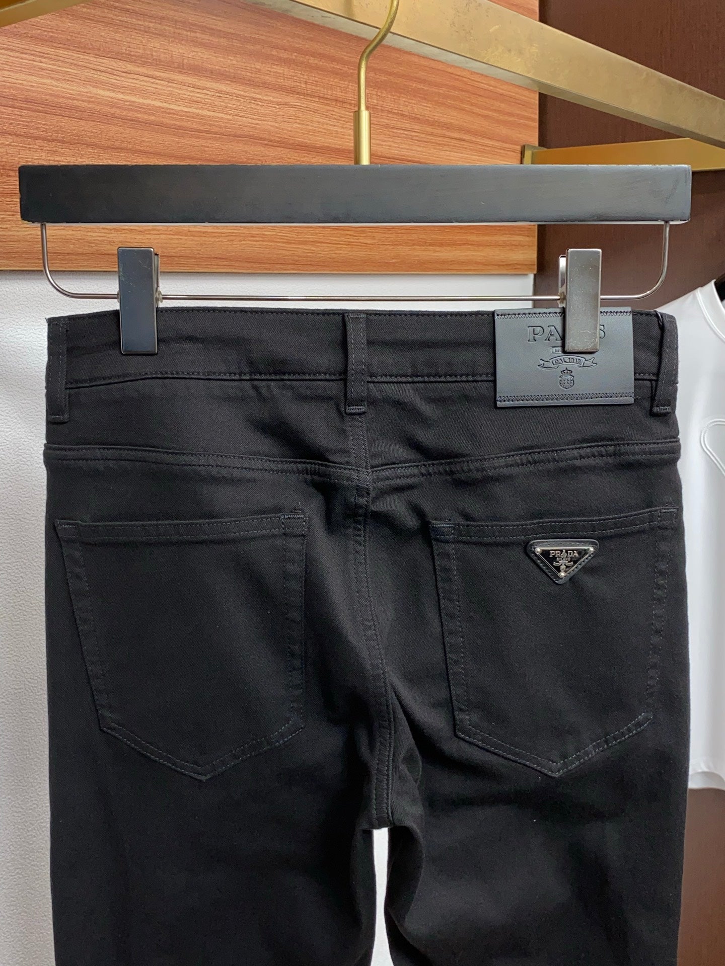 Prada Urban Business Casual Jeans – 2026SS