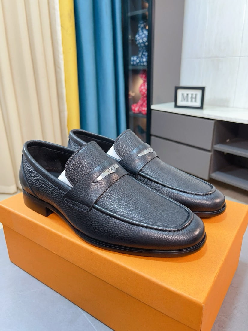 Tod's Embossed Leather Casual Loafers
