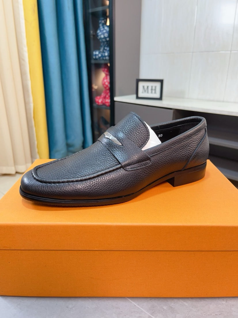 Tod's Embossed Leather Casual Loafers