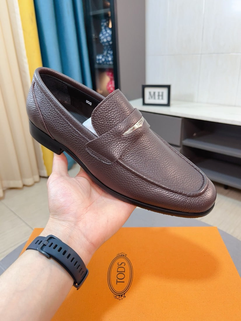 Tod's Embossed Leather Casual Loafers