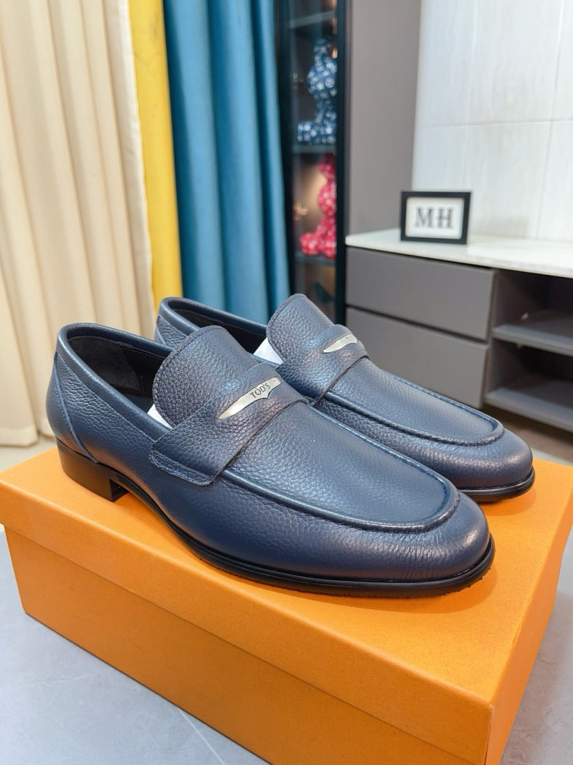 Tod's Embossed Leather Casual Loafers