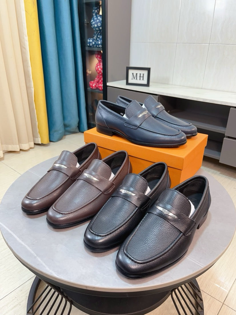 Tod's Embossed Leather Casual Loafers