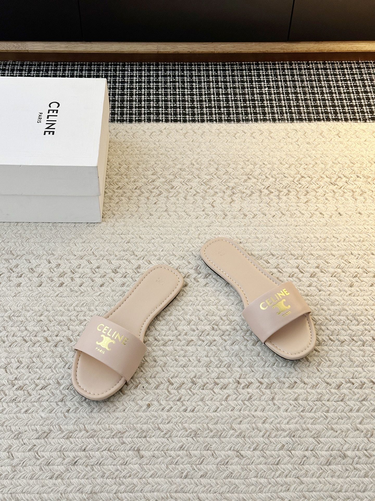 Celine Minimalist Triomphe Flat Sandals – Summer Collection