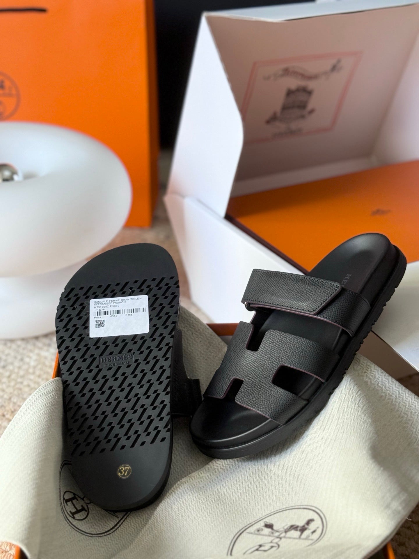 Hermès Chypre Leather Sandals