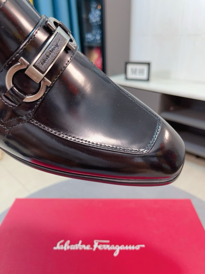 Ferragamo Leather Business Slip-On Loafers