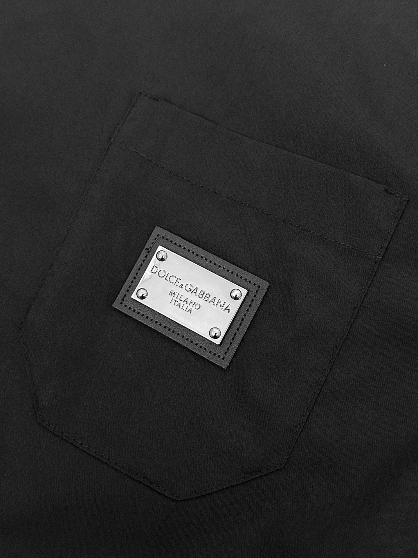 Dolce & Gabbana Plaque Short-Sleeve Shirt – Spring/Summer Collection