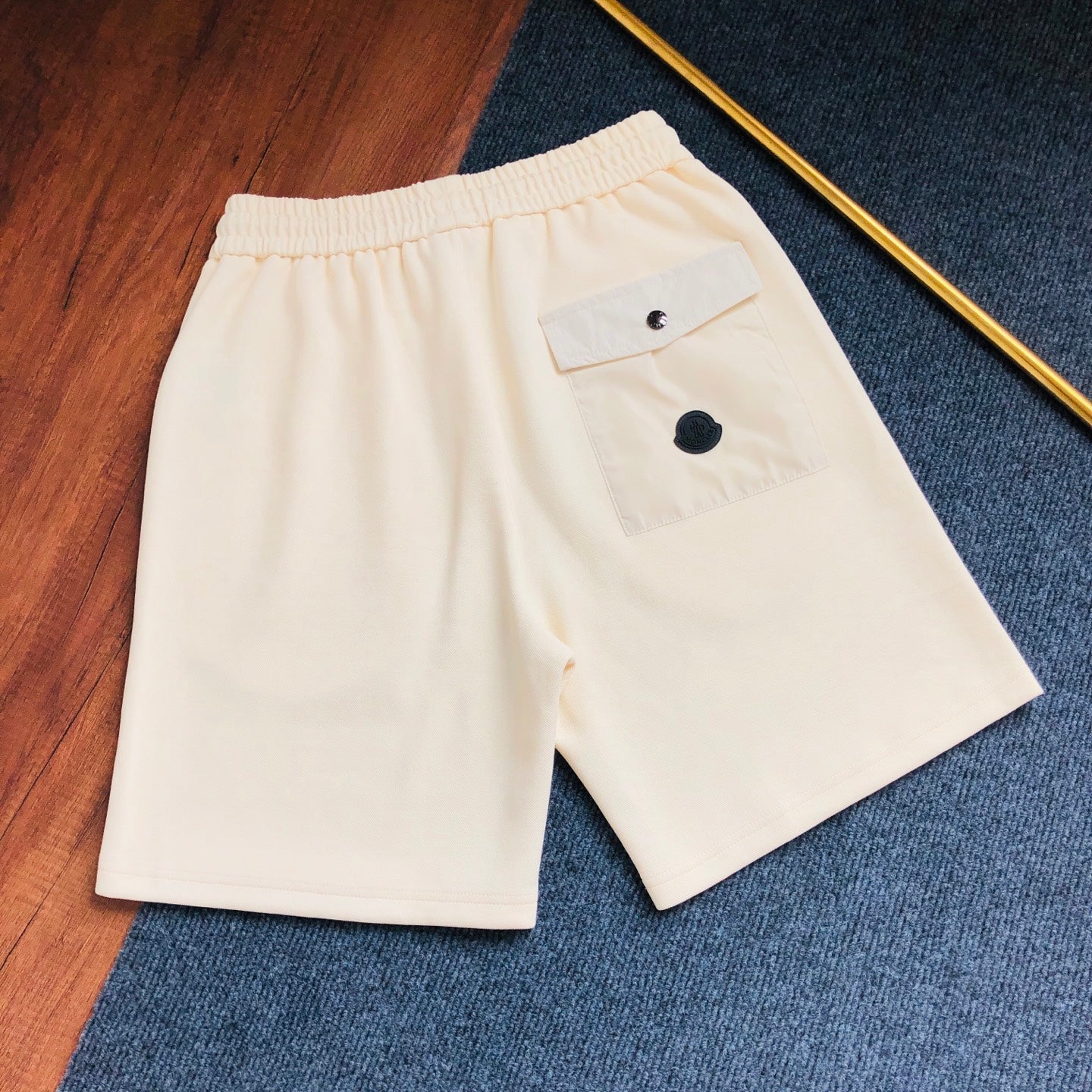 Moncler Embroidered Logo Casual Shorts – 2026SS