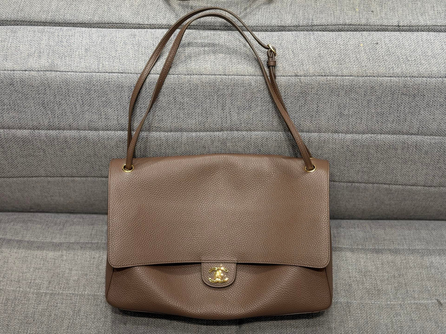 Chanel Maxi Flap – 26S