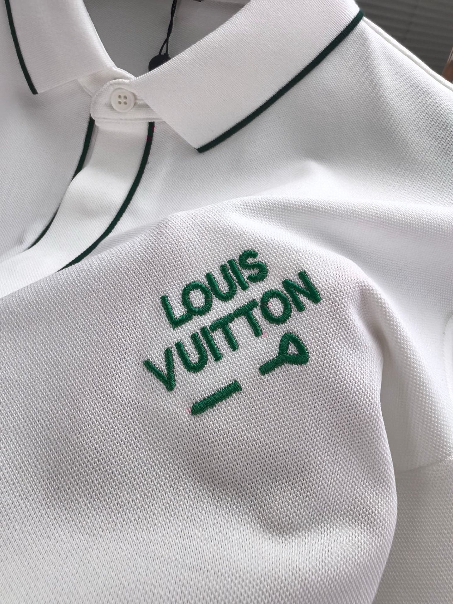 Louis Vuitton Embroidered Logo Pique Cotton Polo Shirt – Spring/Summer Collection – 2026