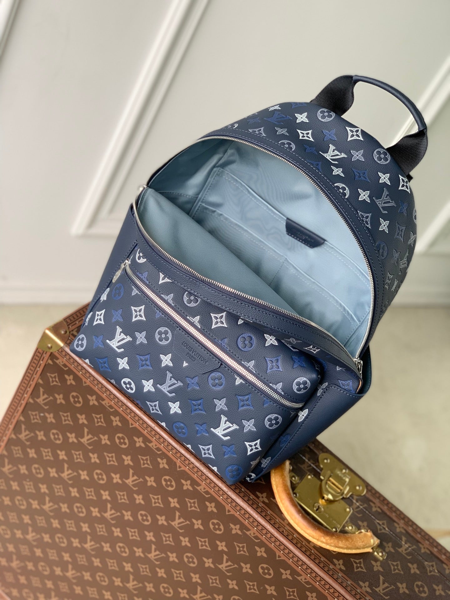 Louis Vuitton Discovery PM Backpack – Monogram Shadow