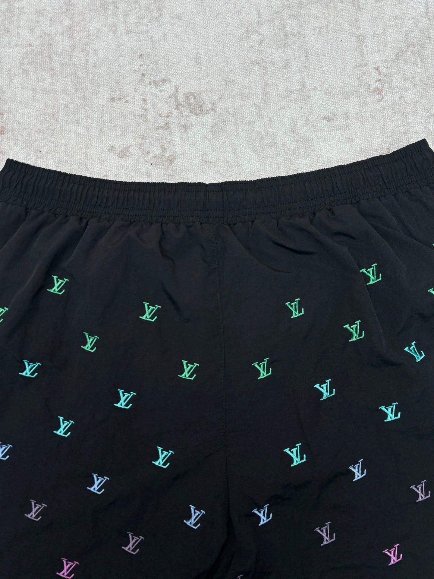 Louis Vuitton Blason Gradient Embroidered Denim Shorts – 26SS