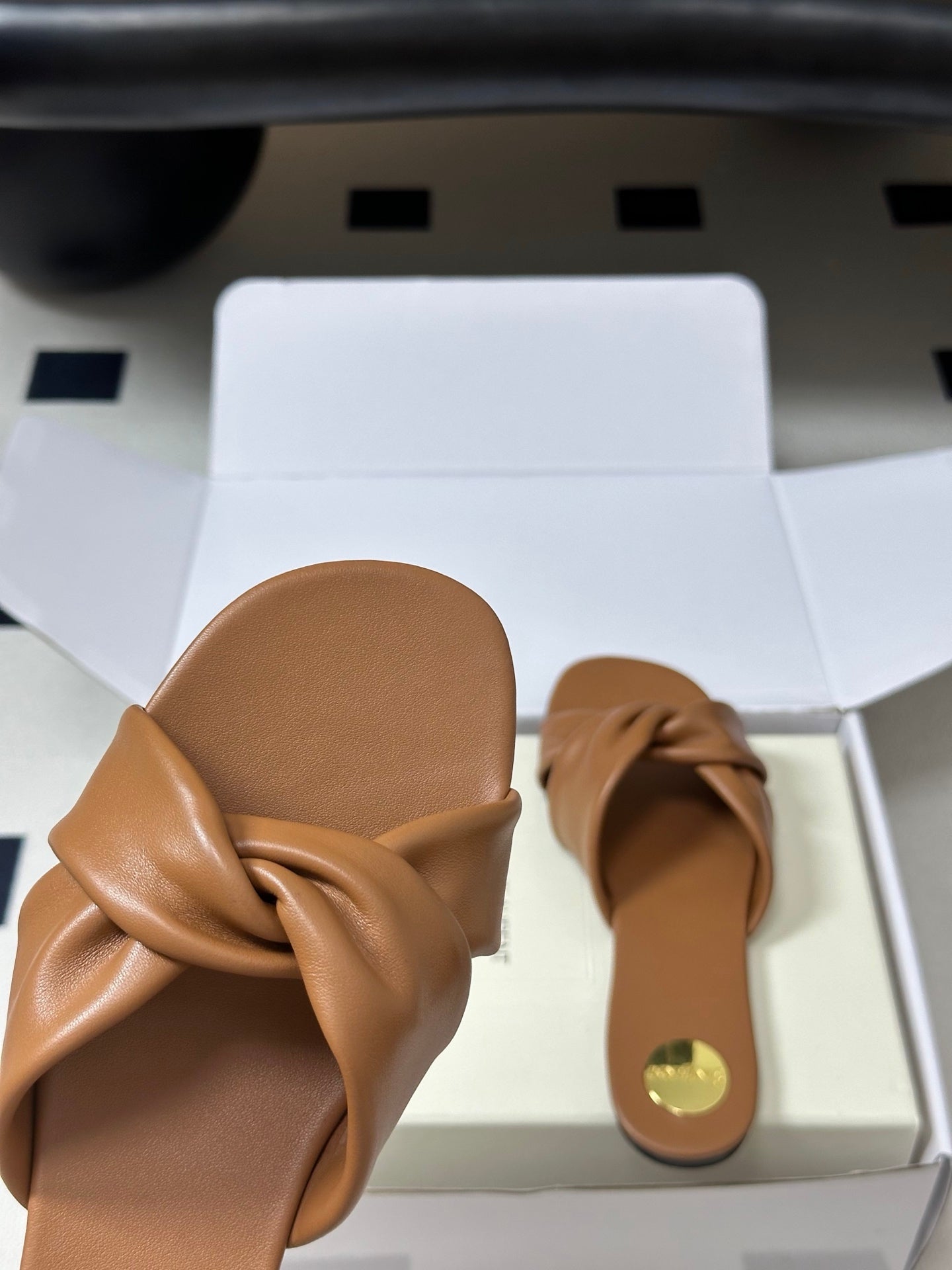 Saint Laurent Cross-Knot Leather Mules – Spring/Summer Collection – 26S
