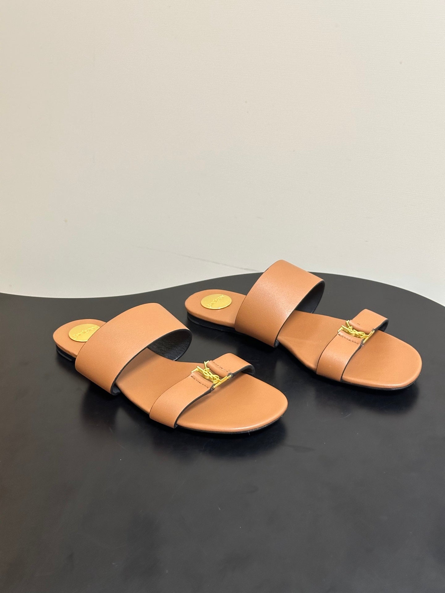 Saint Laurent Classic Letter Buckle Flat Sandals – 26S Collection