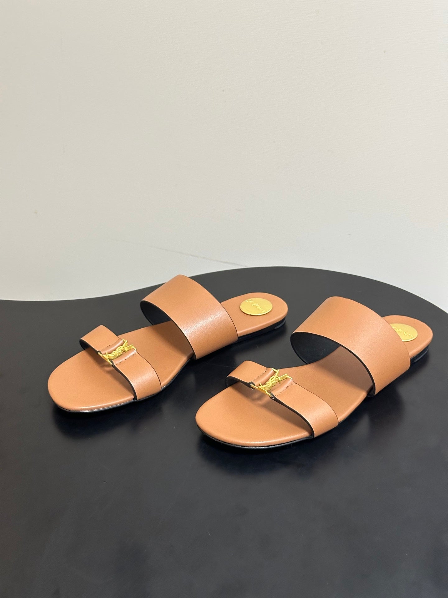 Saint Laurent Classic Letter Buckle Flat Sandals – 26S Collection