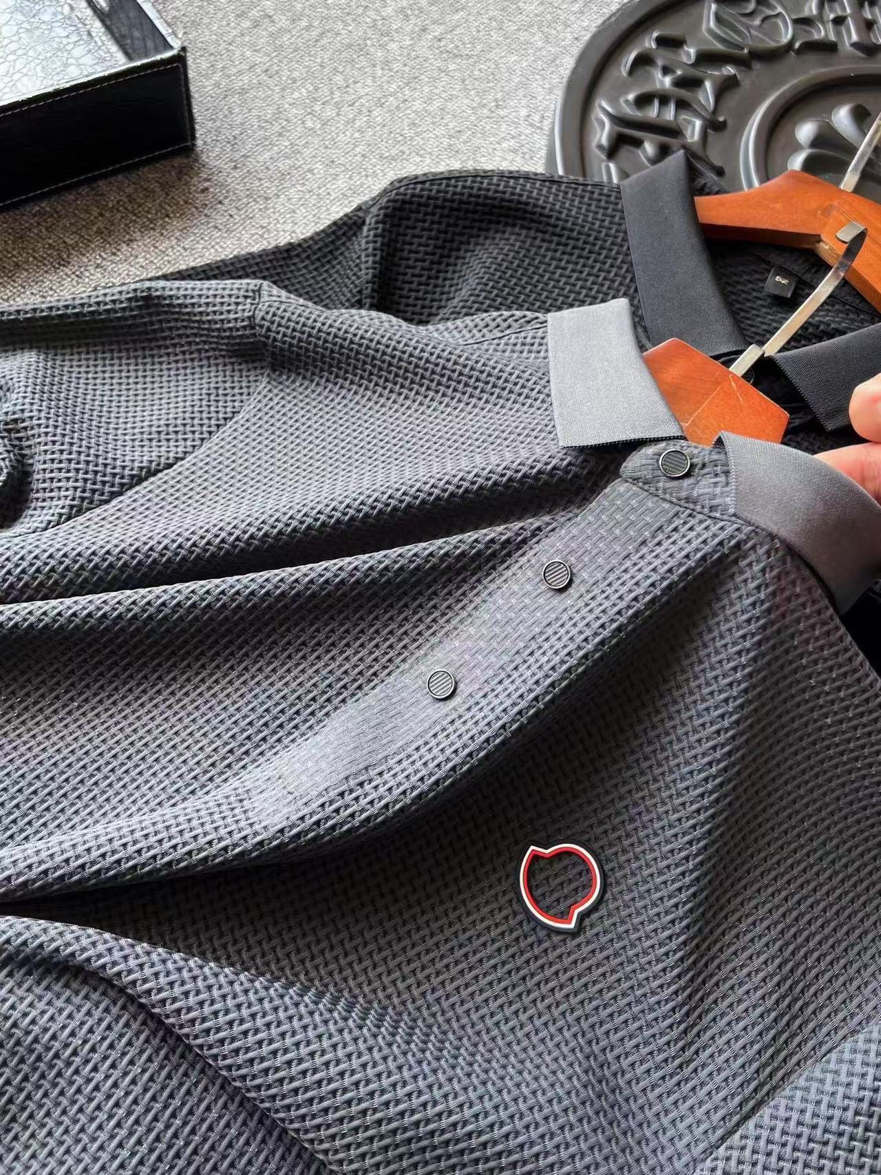 Moncler Seamless Herringbone Polo Shirt