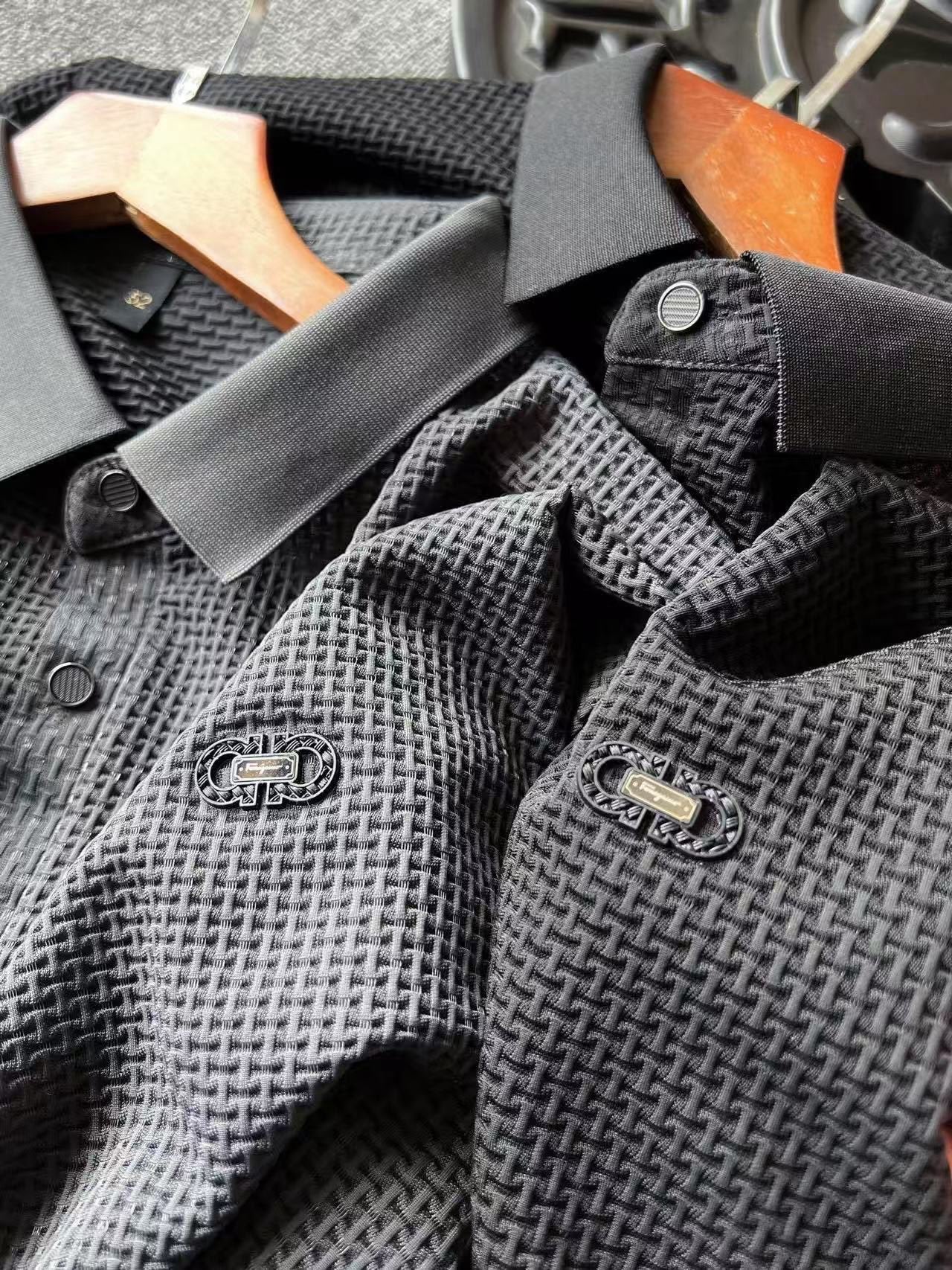 Ferragamo Seamless 3D Texture Polo Shirt – Latest Collection