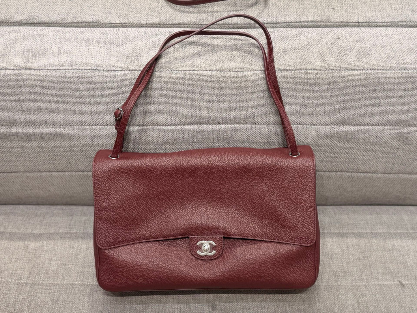 Chanel Maxi Flap – 26S