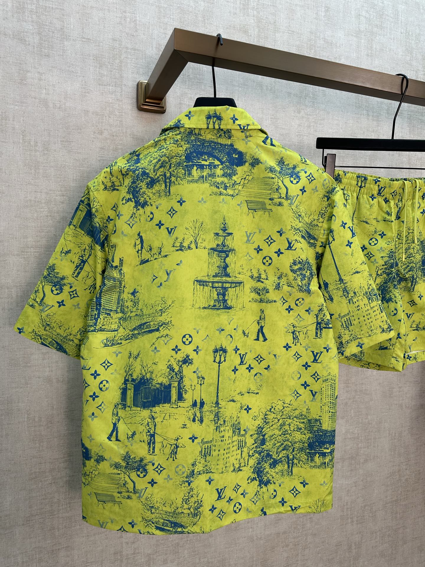Louis Vuitton Monogram City Walk Beach Shirt – 25SS