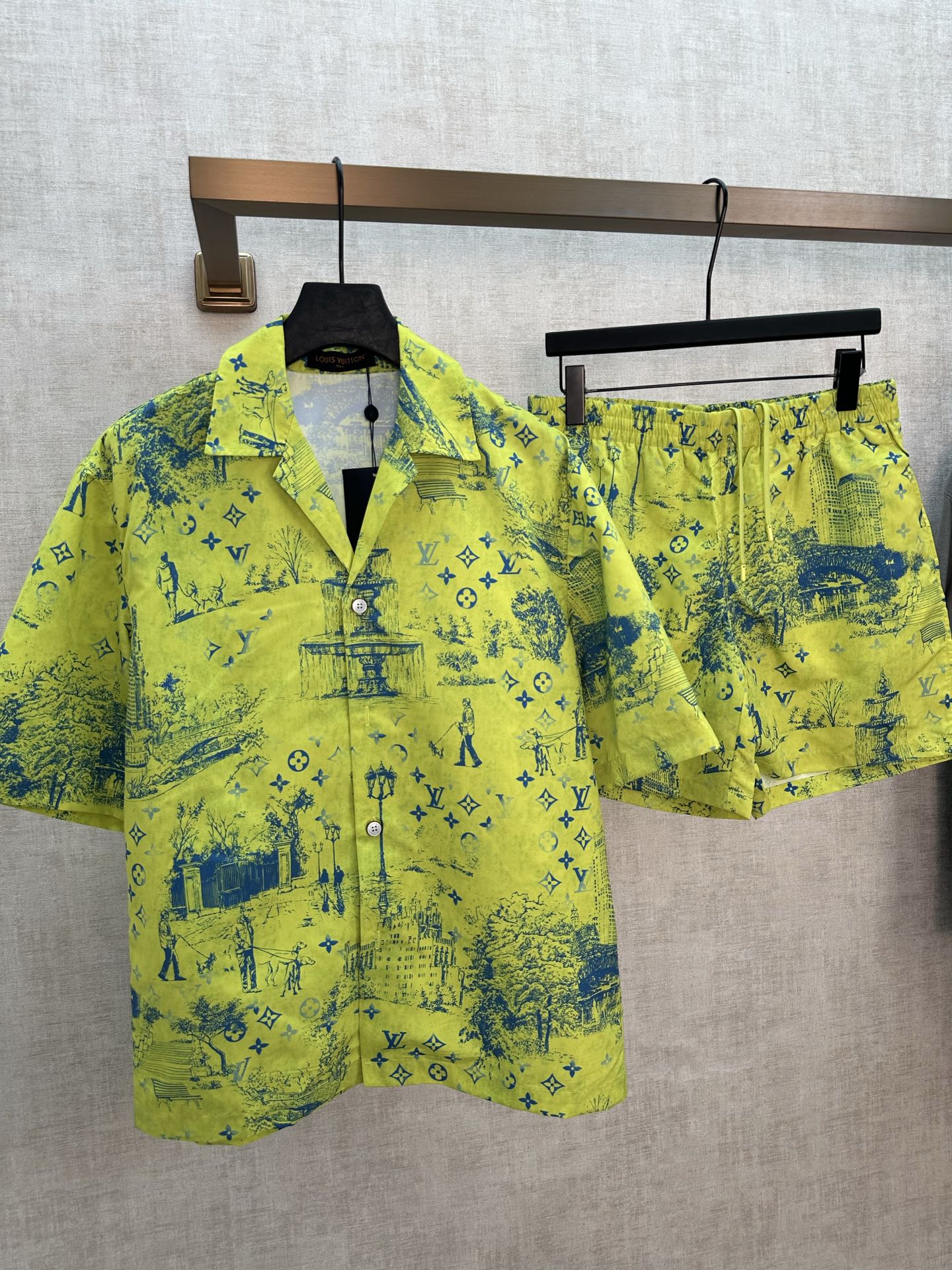 Louis Vuitton Monogram City Walk Beach Shirt – 25SS
