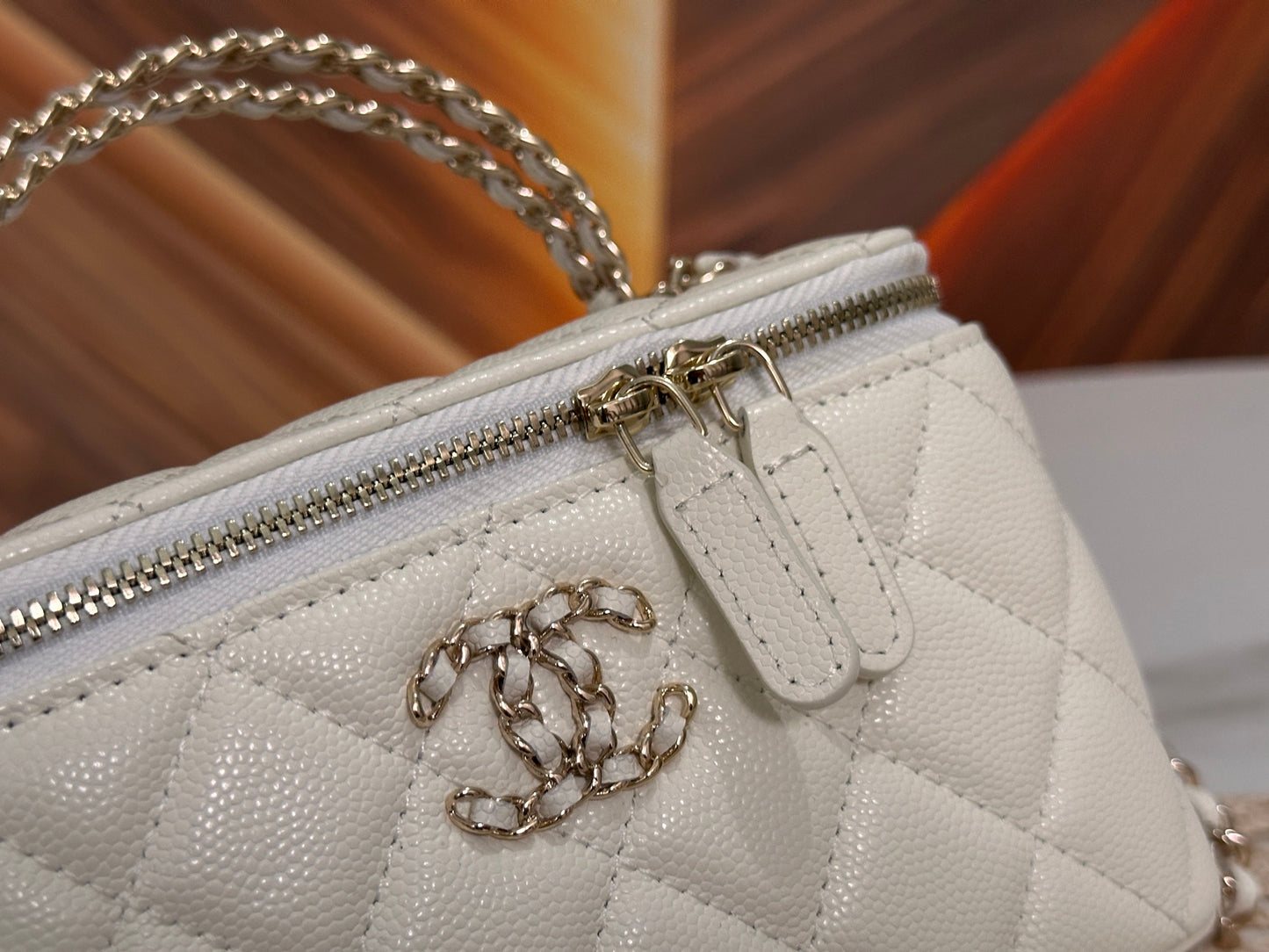 Chanel 96190 Caviar Leather Vanity Case – 26P Collection