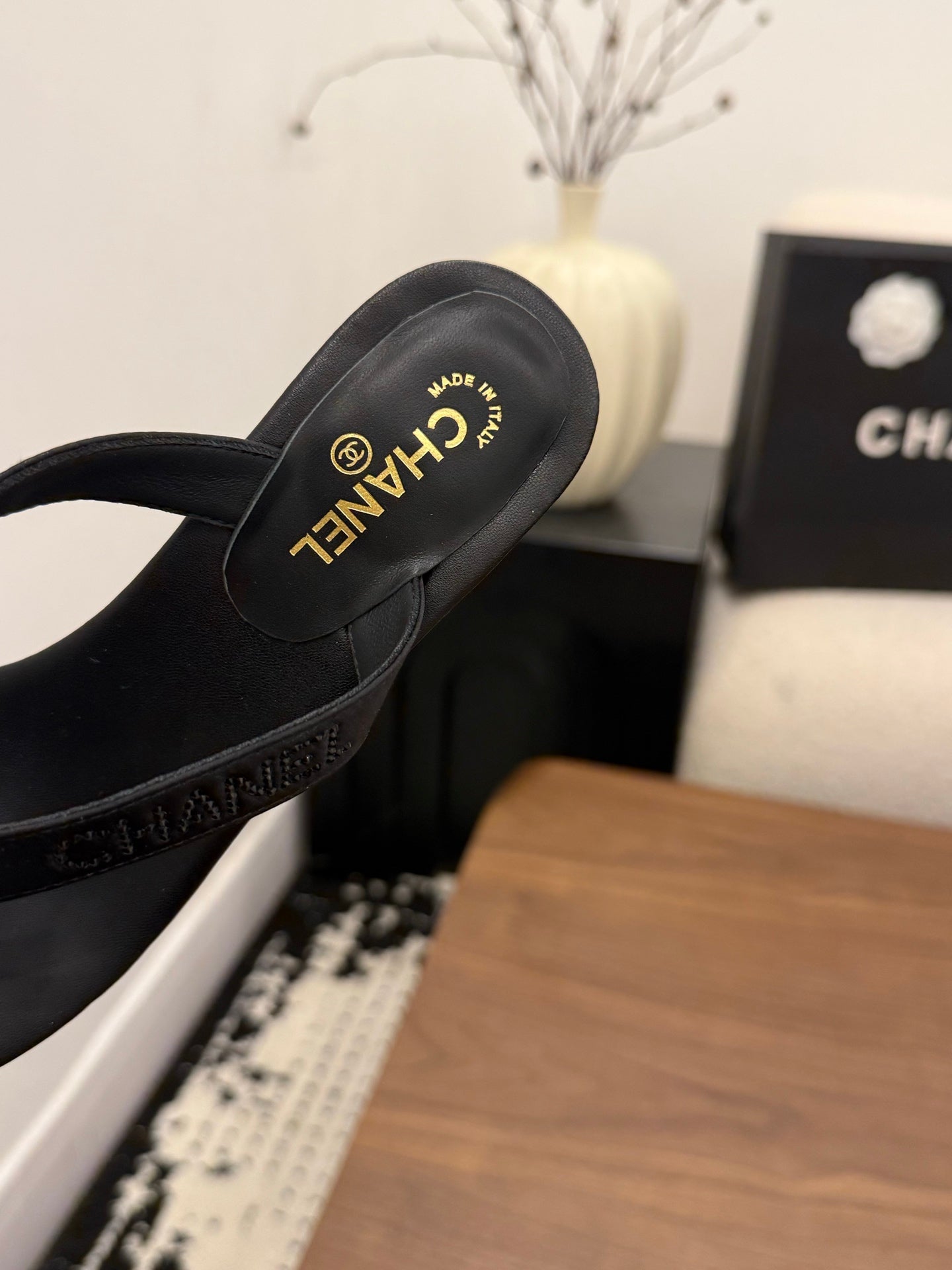 Chanel Satin Heeled Thong Sandals – 2026SS