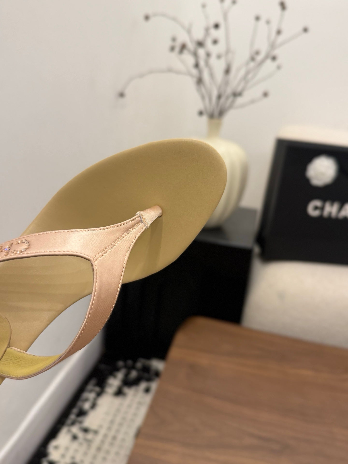 Chanel Satin Heeled Thong Sandals – 2026SS