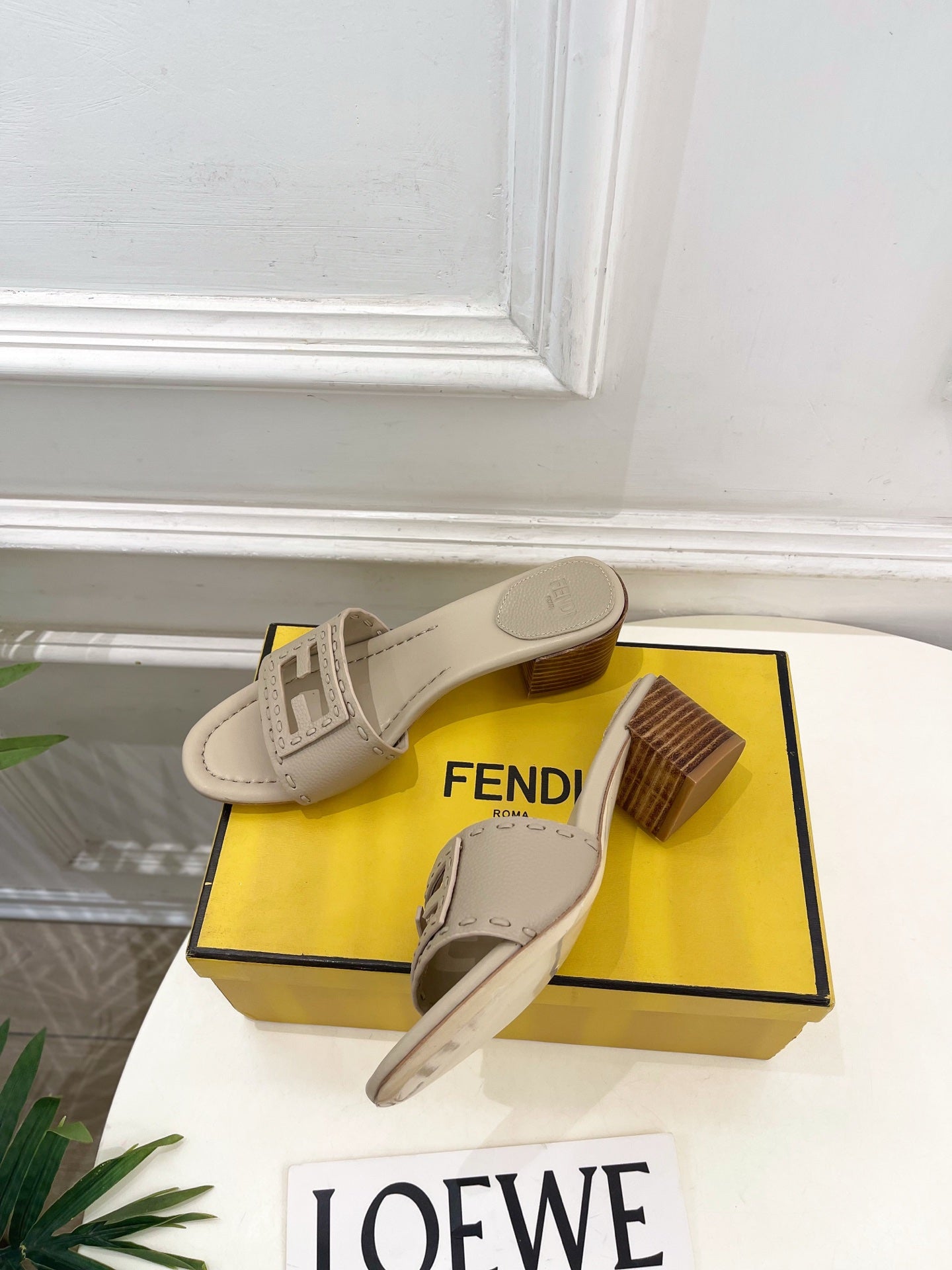 Fendi Cut-Out Chunky Heel Sandals – Spring/Summer Collection – 2026SS