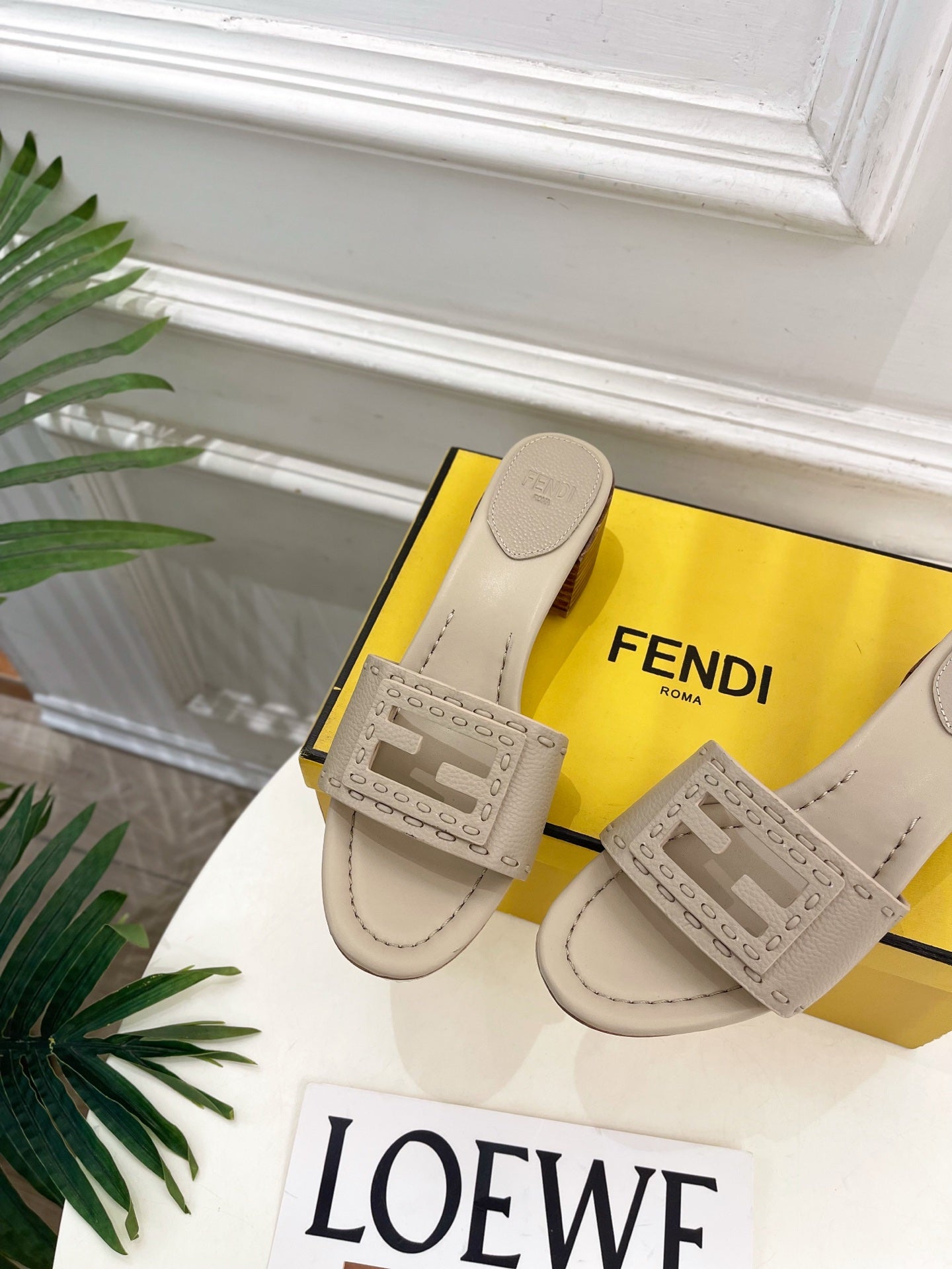 Fendi Cut-Out Chunky Heel Sandals – Spring/Summer Collection – 2026SS