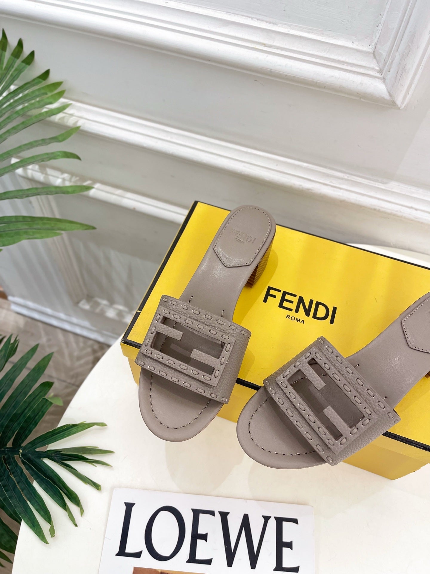 Fendi Cut-Out Chunky Heel Sandals – Spring/Summer Collection – 2026SS