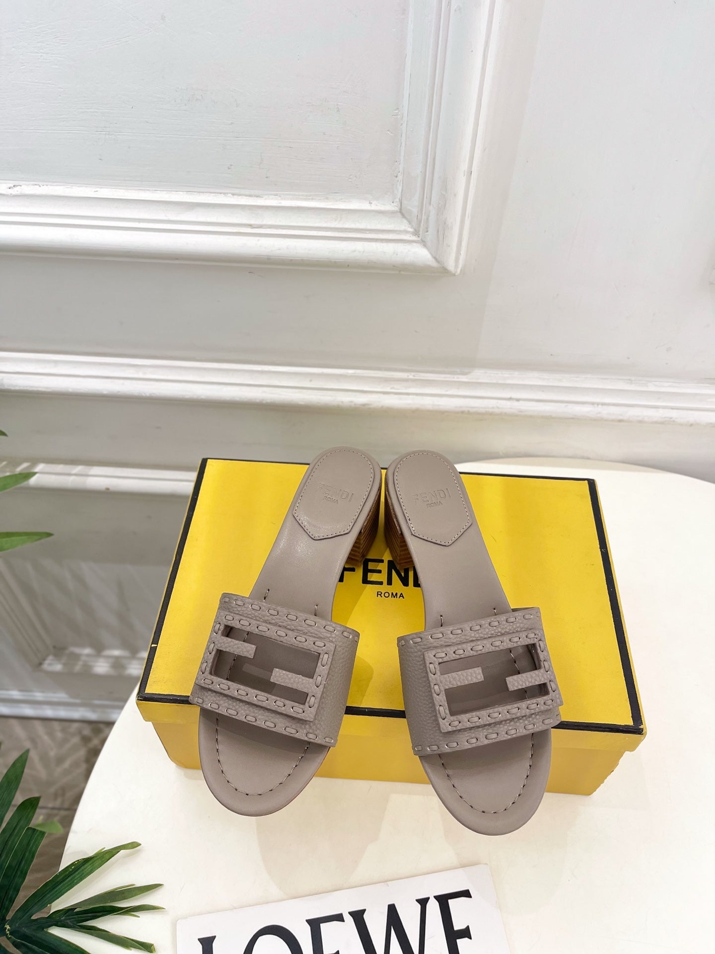 Fendi Cut-Out Chunky Heel Sandals – Spring/Summer Collection – 2026SS