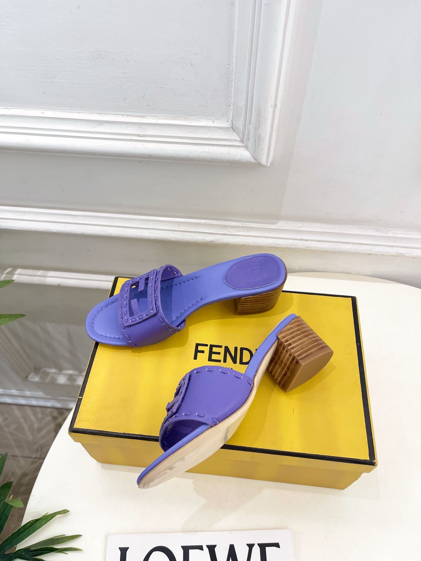 Fendi Cut-Out Chunky Heel Sandals – Spring/Summer Collection – 2026SS