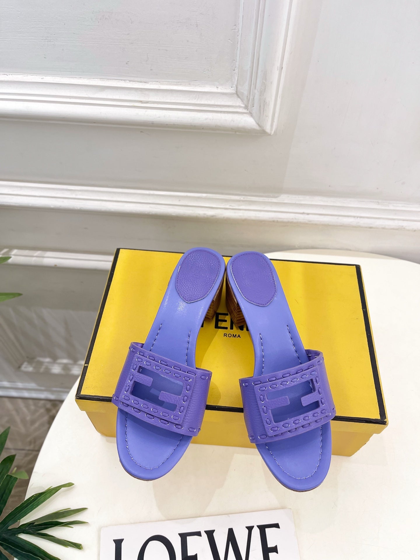 Fendi Cut-Out Chunky Heel Sandals – Spring/Summer Collection – 2026SS