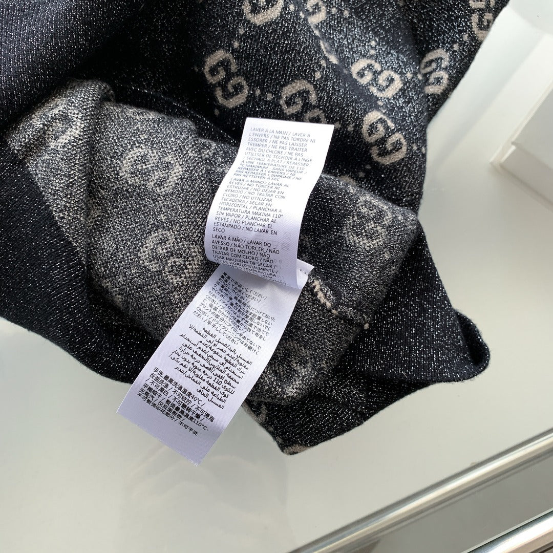 Gucci Silver Thread Jacquard Crewneck Sweater – Autumn/Winter Collection