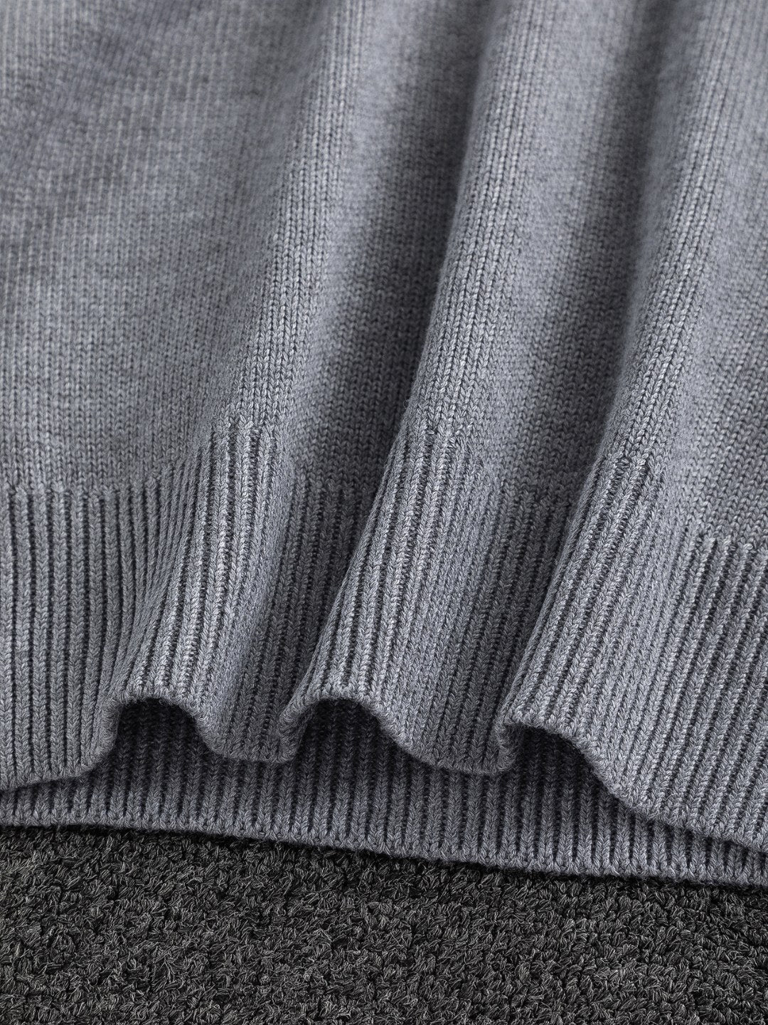 Burberry Equestrian Knight Jacquard Sweater – 25SS