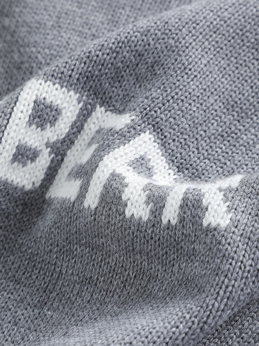 Burberry Equestrian Knight Jacquard Sweater – 25SS