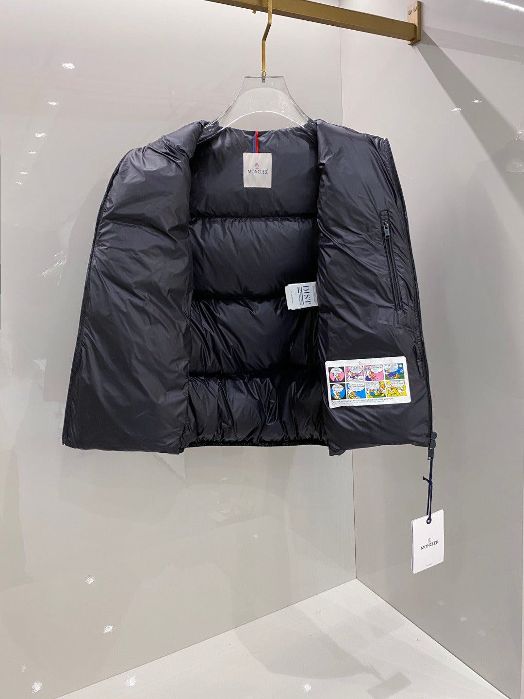 Moncler Goose Down Puffer Jacket – 2025FW