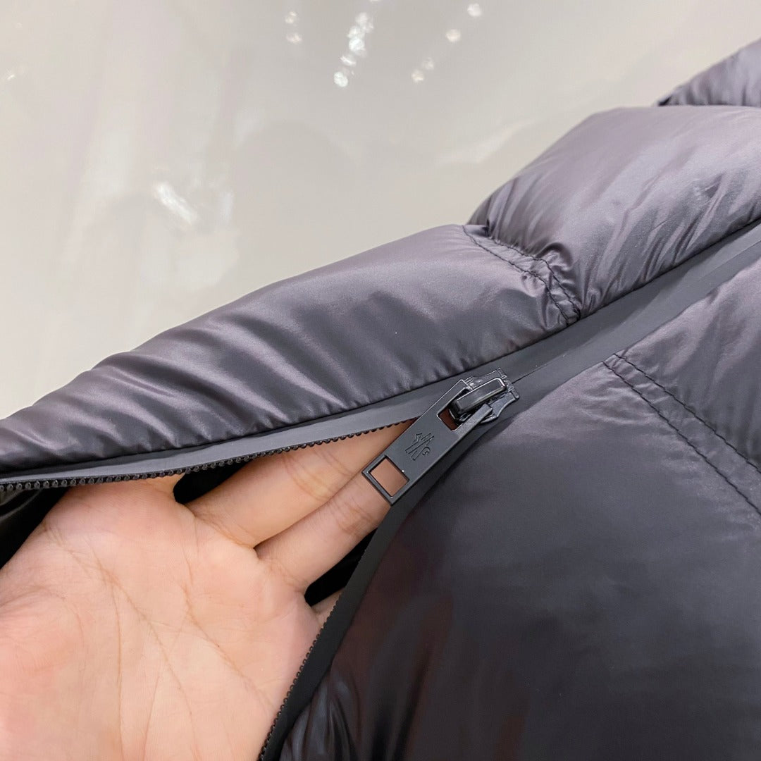 Moncler Goose Down Puffer Jacket – 2025FW
