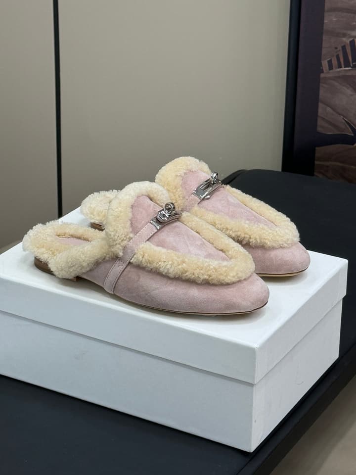 Hermès H Kelly Classic Mule Slippers – 24FW