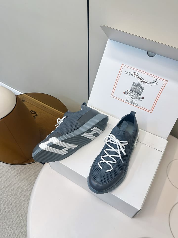 Hermes Classic Couple's Casual Sneakers in Light Beige