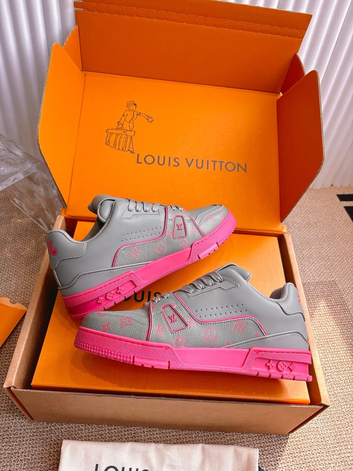Louis Vuitton LV Trainer Sneakers in All Black Silver Monogram
