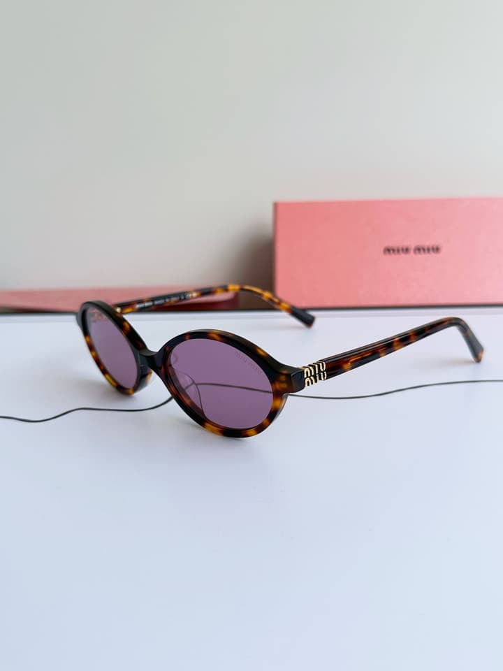Miu Miu SMU04Z Tortoiseshell Purple/Pink Sunglasses – Autumn/Winter Collection – 2023