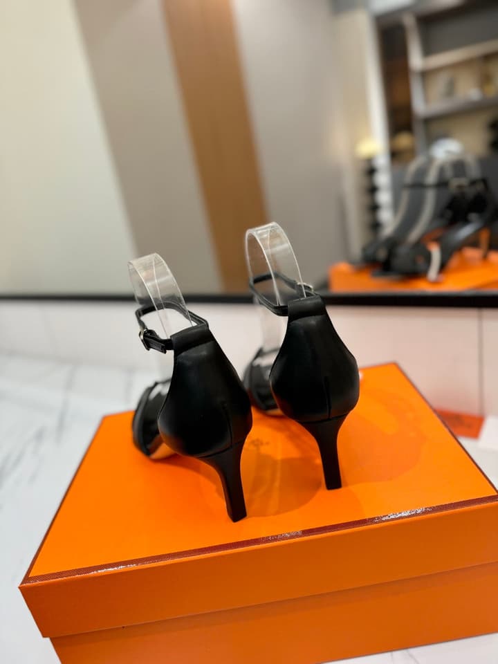 Hermès Classic Smooth Cowhide Heels – 6.5cm in All White