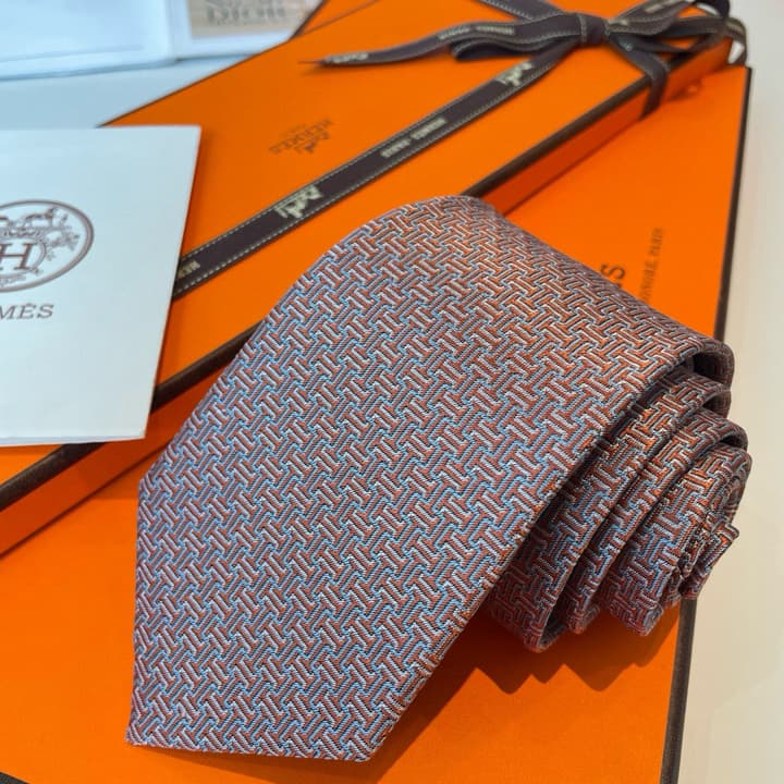 Hermès Philippe Mouquet Men's Tie in Cool Grey Patterned