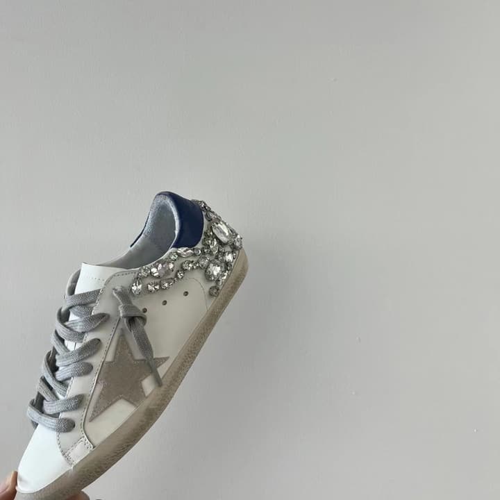 Golden Goose Superstar Diamond Tail Sneakers – 2023 Autumn/Winter in Distressed White With Royal Blue Rhinestone Heel