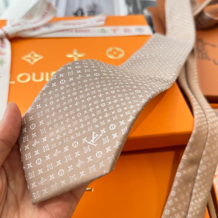 Louis Vuitton Damier Silk Tie in Charcoal Grey