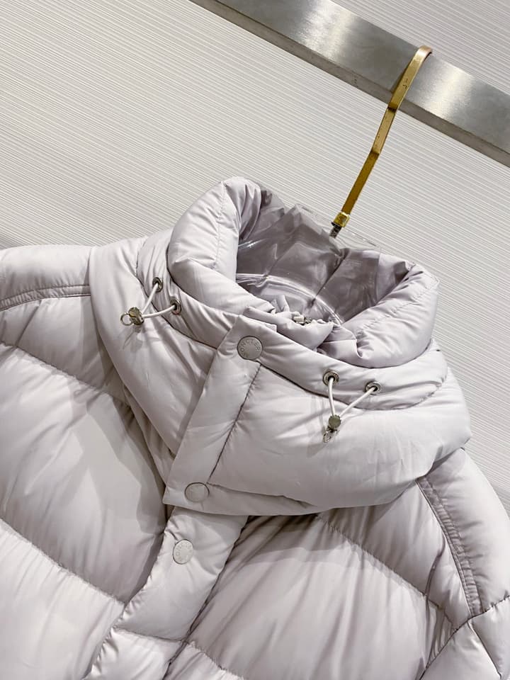 Moncler Maya 70 Matte Down Jacket – 2025 in Classic Black