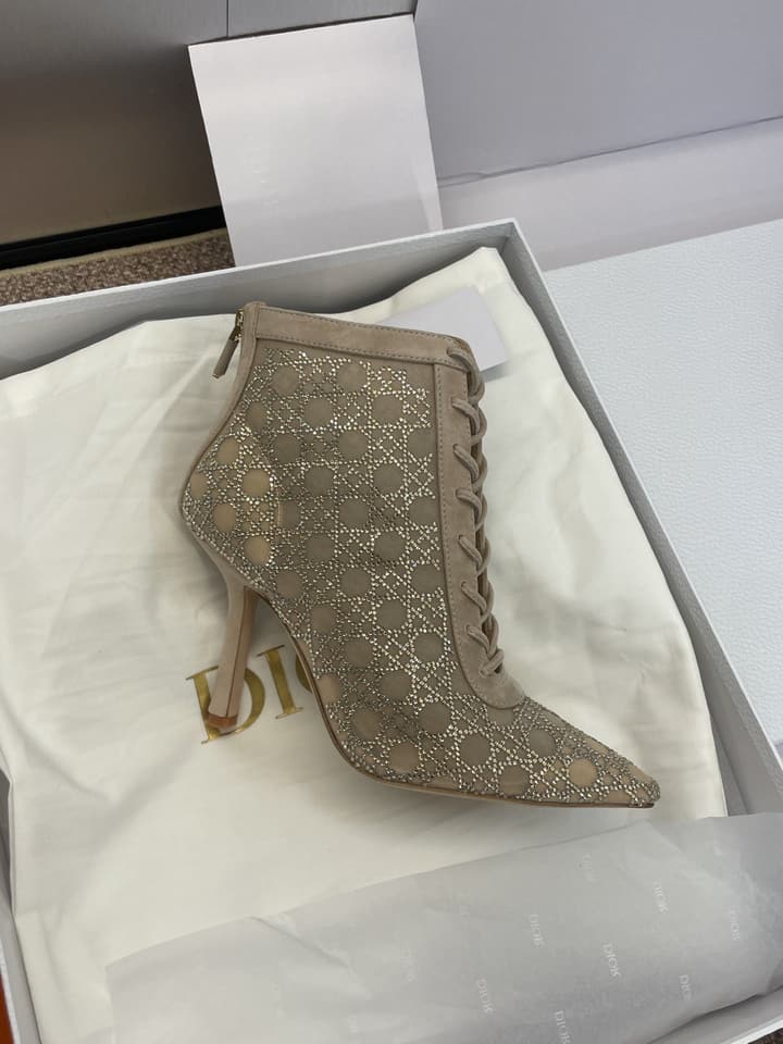 Dior CD-Capture Crystal High-Heel Ankle Boots – 2025 Spring/Summer Runway in Champagne Crystal Mesh