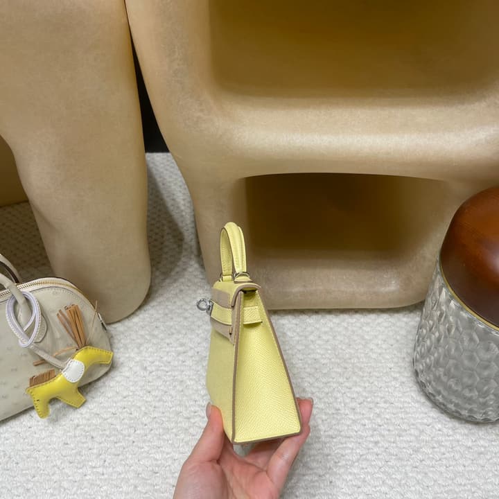 Hermès Mini Kelly Handbag – Second Generation